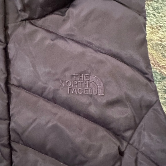 The North Face 550 Purple Puffer Vest Size M - Picture 3 of 11